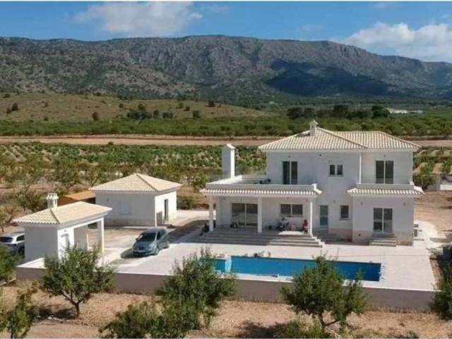 Casa en venta en el Vinalopó Mitjà / El Vinalopó Medio, Valencia