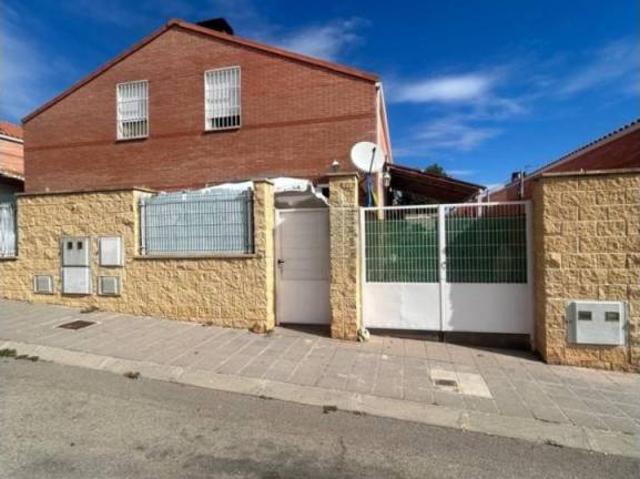 Casa en venta en Pioz, Guadalajara