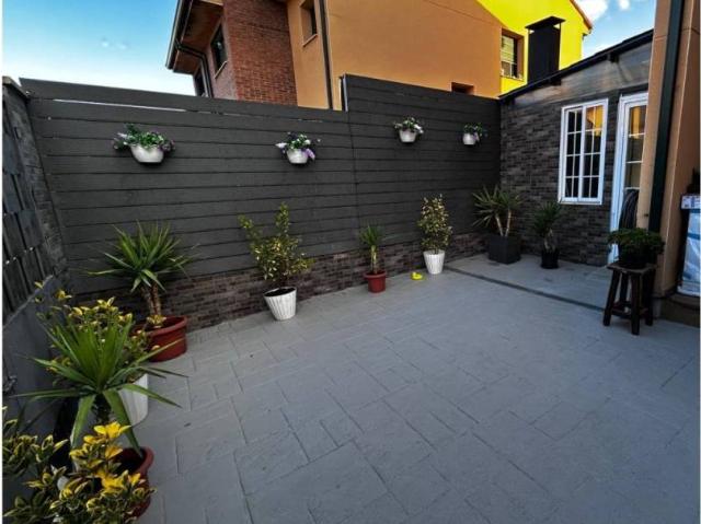 Casa en venta en Valcastillo, Pioz