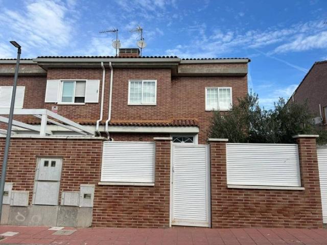 Casa en venta en Pioz, Guadalajara