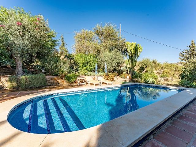 Casa en venta en Pizarra, Málaga