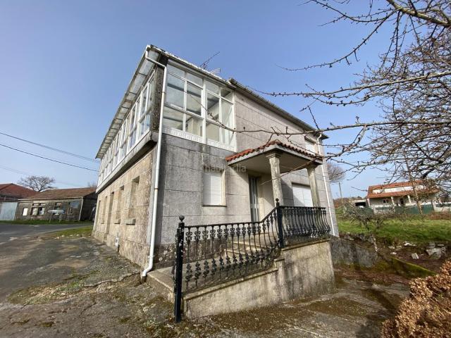 Casa en venta en O Carballiño, Galicia