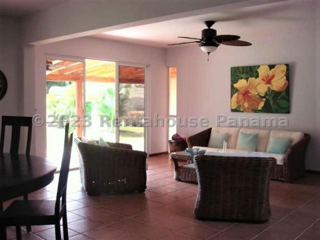 Casa en Venta en PLAYA BLANCA Panamá 431 m2. 4 hab