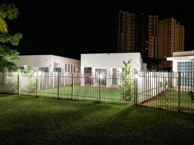 Casa en Venta en Playa Blanca, Rio Hato