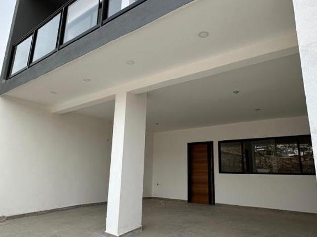 CASA EN VENTA EN PLAYAS DE ROSARITO