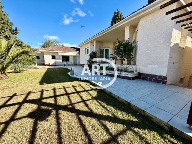 Casa en venta en el Camp de Túria, Valencia