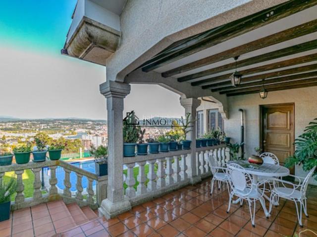 Casa en venta en O Esperón, Poio