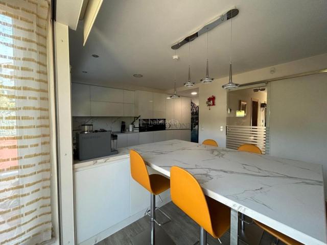 Casa en venta en O Esperón, Poio