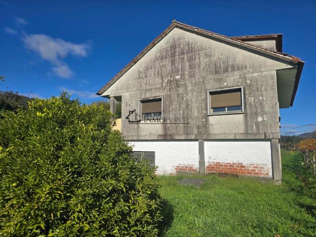 Casa en venta en O Esperón, Poio