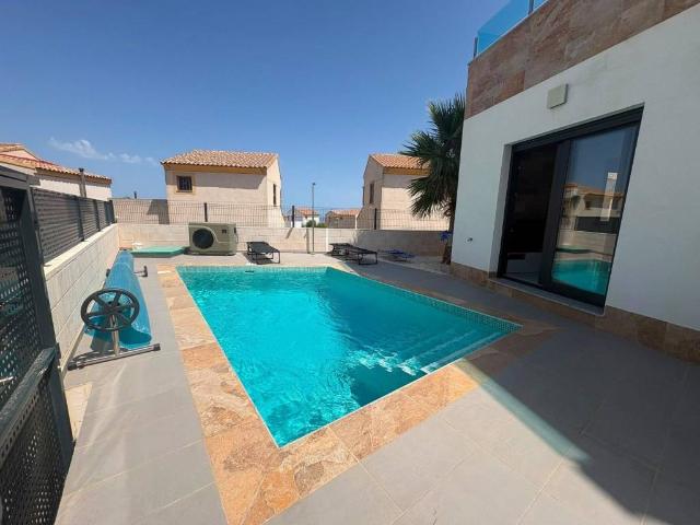Casa en venta en Urbanització L'Alberca, la Marina Baixa