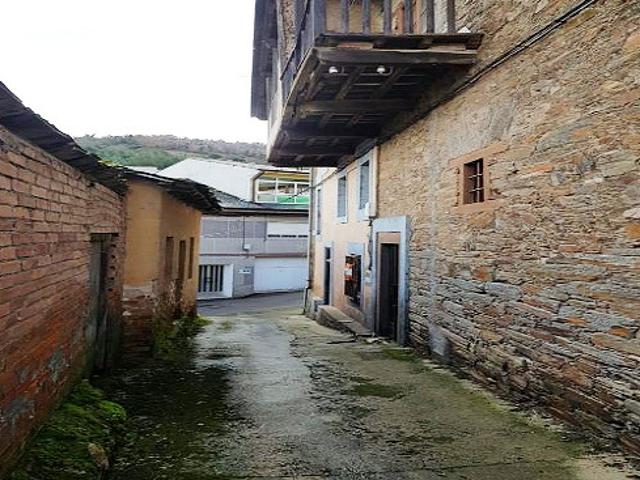 Casa en venta en Villar de los Barrios, El Bierzo
