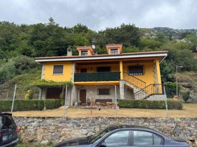 Casa en venta en Ponga, Asturias