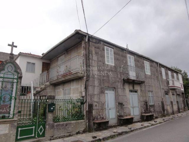 Casa en venta en Ponte Caldelas, Pontevedra