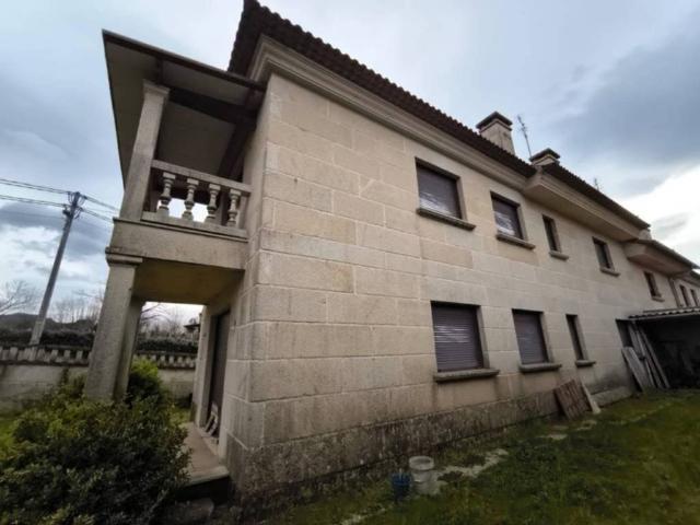 Casa en venta en Ponteareas, Pontevedra