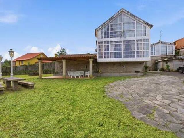 Casa en venta en Cristiñade, O Condado