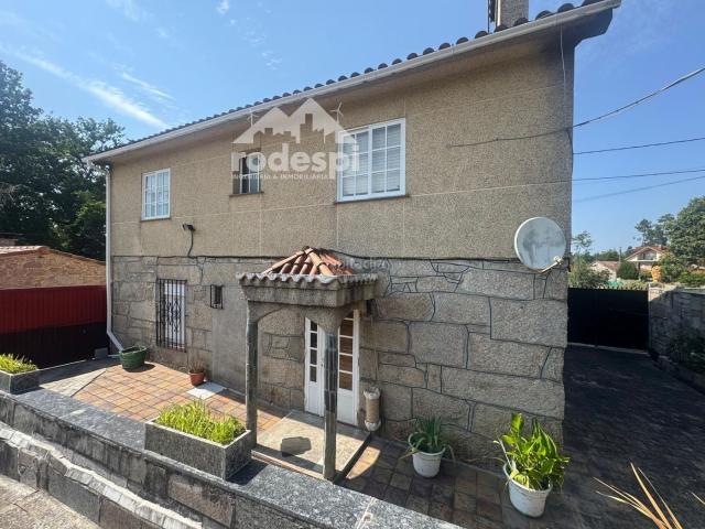Casa en venta en Ponteareas, O Condado
