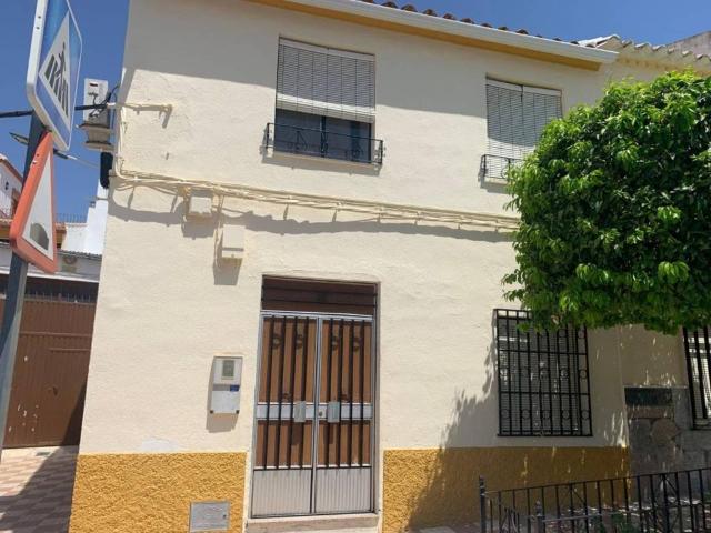 Casa en venta en Porcuna