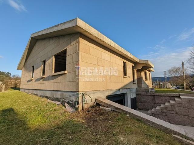 Casa en venta en O Porriño, Vigo