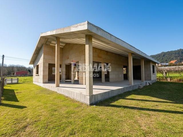 Casa en venta en O Porriño, Vigo