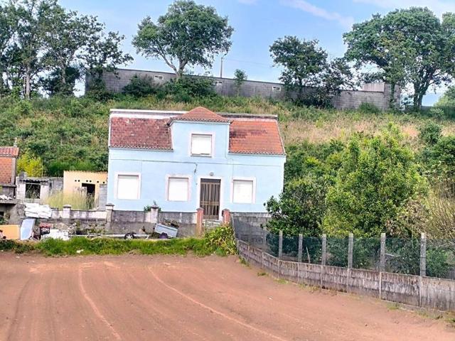 Casa en venta en Noia, Galicia