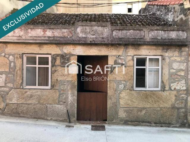 Casa en venta en Noia, Galicia