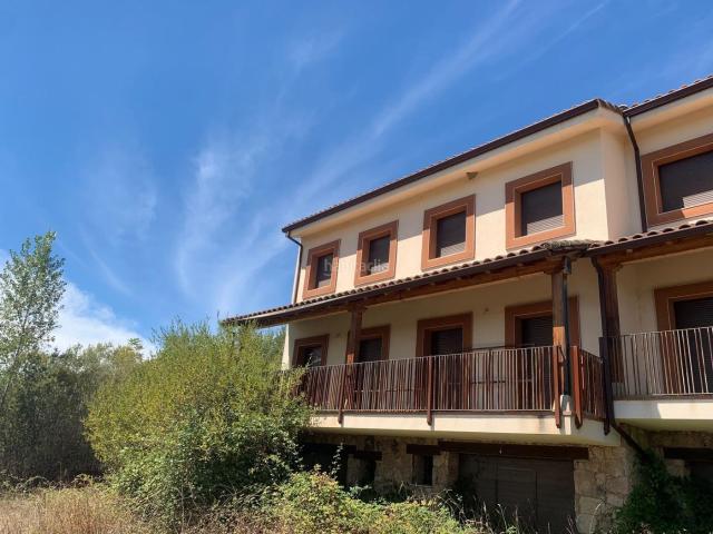 Casa en venta en Poyales Del Hoyo