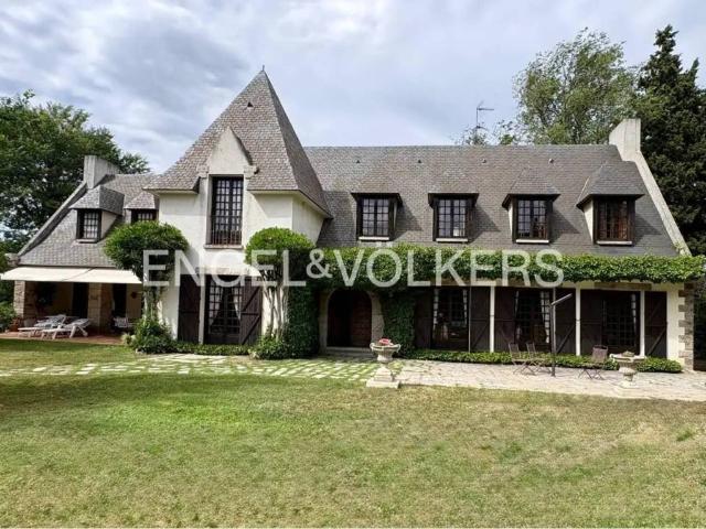 Casa en venta en Pozuelo De Alarcón, Madrid