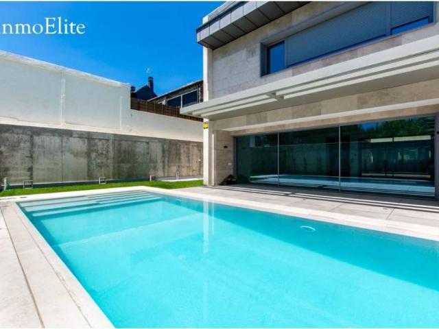 Casa en venta en Pozuelo De Alarcón, Madrid