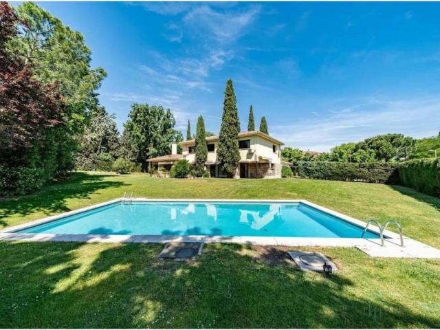 Casa en venta en Pozuelo De Alarcón, Madrid