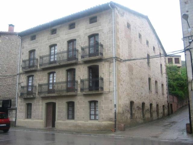 Casa en venta en Pradoluengo, Castilla y León