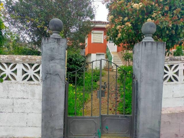 Casa en venta en Santianes, Pravia