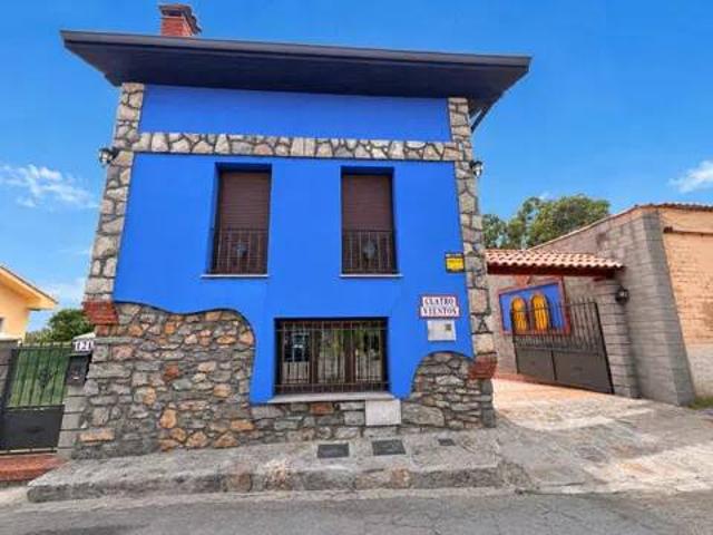 Casa en venta en Santianes, Pravia