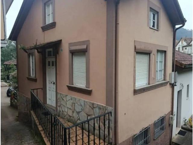Casa en venta en Pravia, Asturias