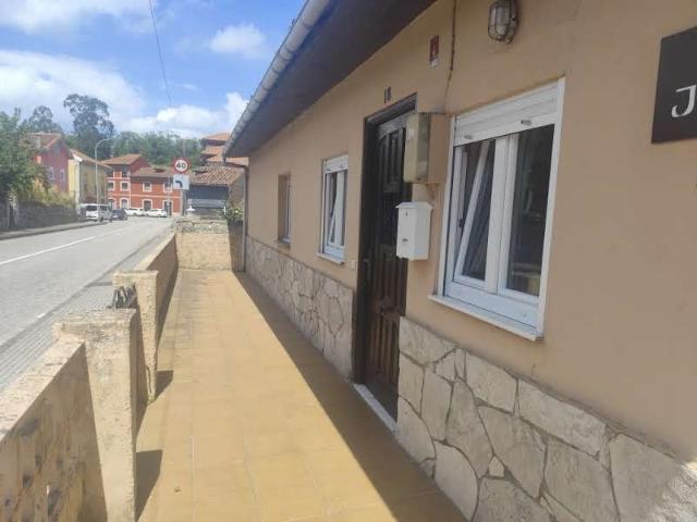 Casa en venta en Praúa, Pravia