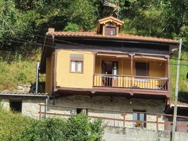 Casa en venta en Proaza