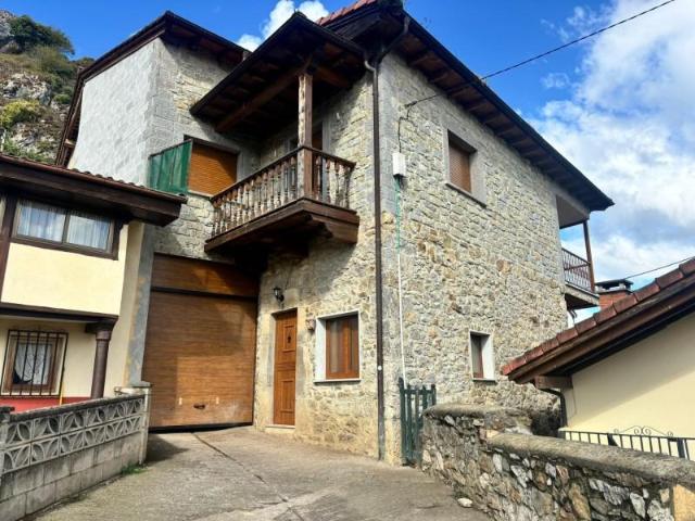Casa en venta en Quirós, Asturias