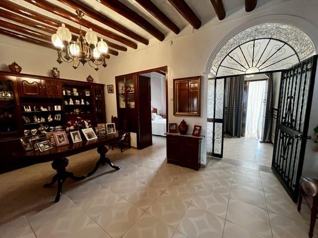 Casa en venta en Pruna, Andalucía