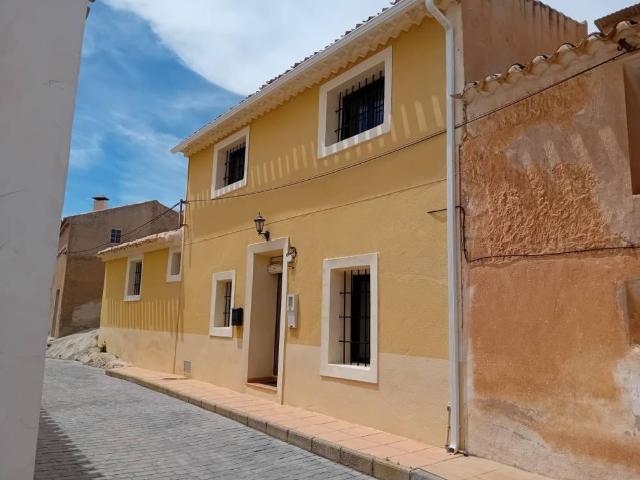 Casa en venta en Puebla De Don Fadrique