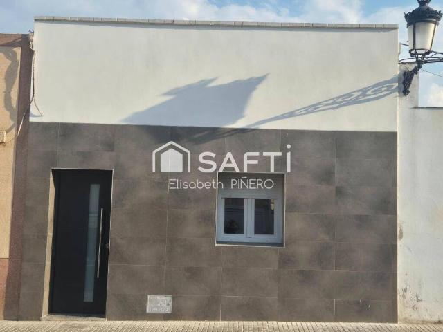 Casa en venta en Puebla De La Calzada