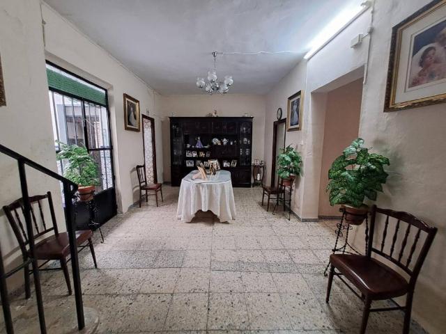 Casa en venta en Puente Genil, Andalucía