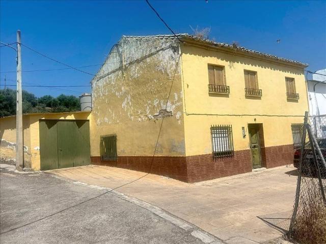 Casa en venta en Puente Genil, Andalucía