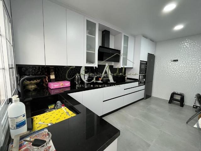 Casa en venta en Barrio de la Isla, Puente Genil