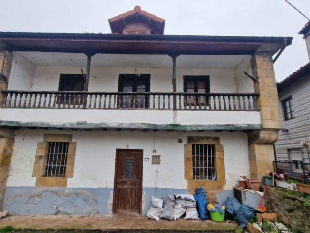 Casa en venta en Puente Viesgo, Cantabria