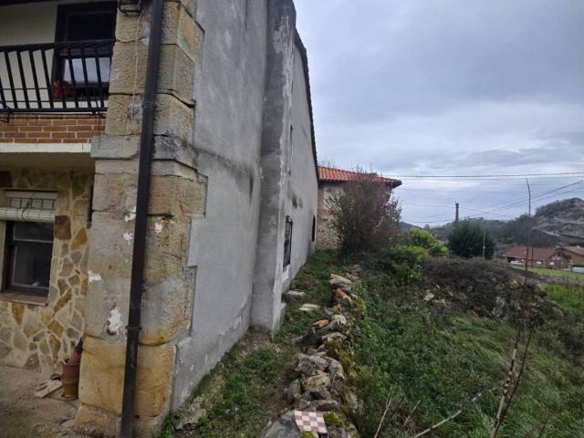 Casa en venta en Puente Viesgo, Cantabria