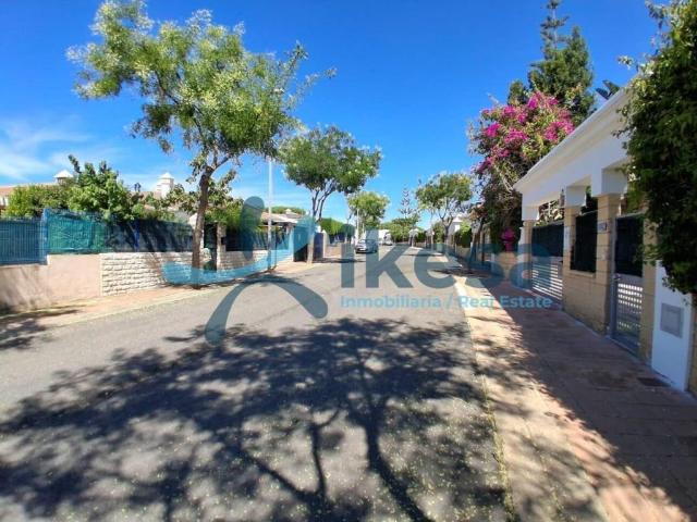Casa en venta en Comarca Metropolitana de Huelva, Andalucía