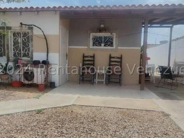 Casa en venta en Punto Fijo, Falcón