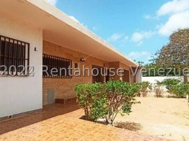 Casa en venta en Punto Fijo, Falcón