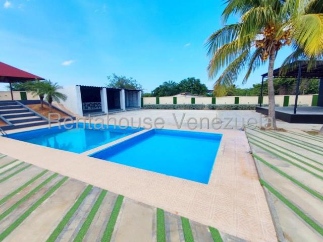Casa en venta en Punto Fijo, Falcón