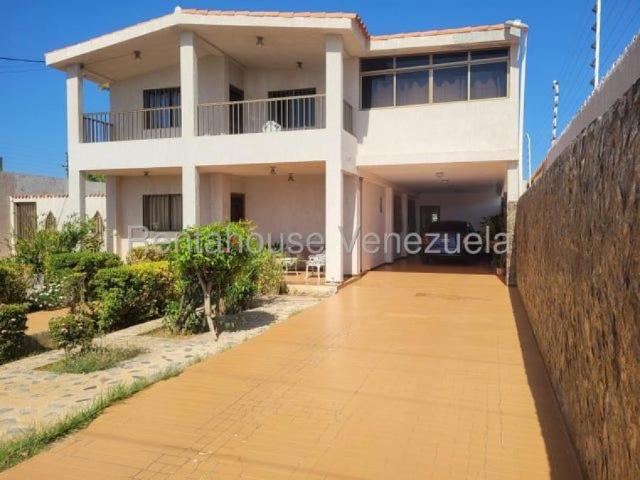 Casa en venta en Punto Fijo, Falcón