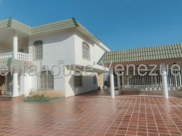 Casa en venta en Punto Fijo, Falcón
